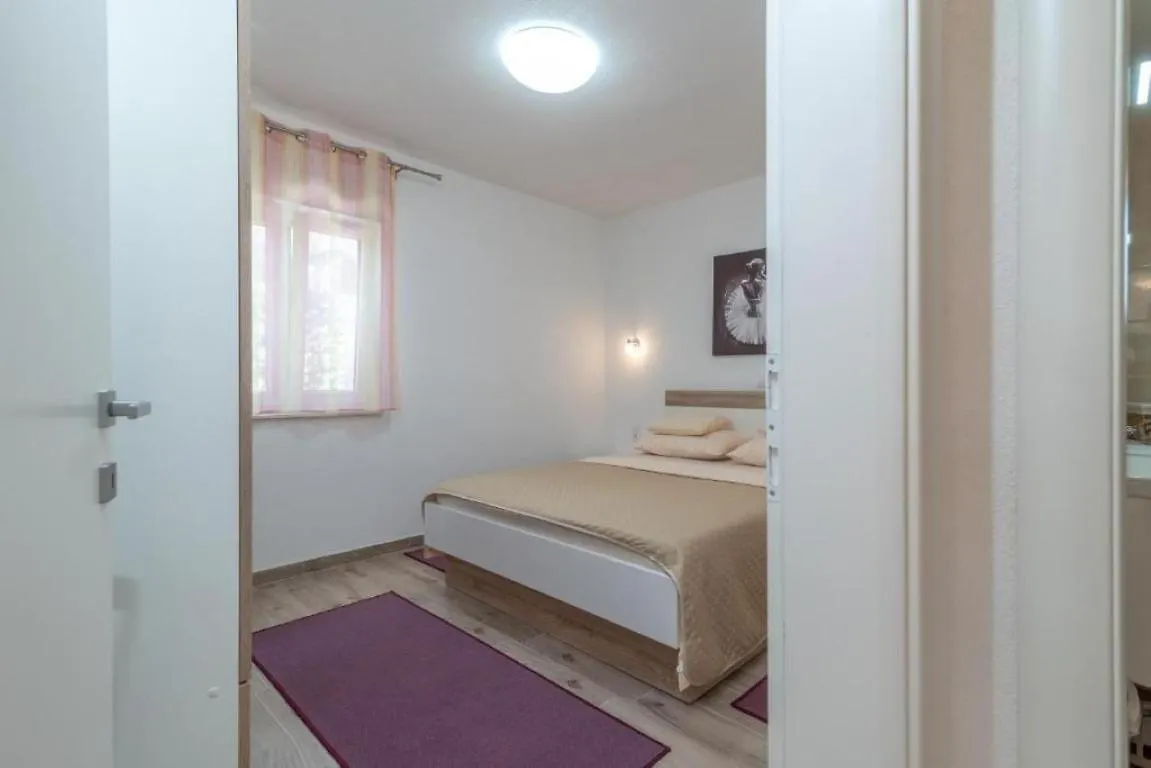 Apartment In Mastrinka With Sea View, Terrace, Air Conditioning, Wifi 5159-3 트로기르